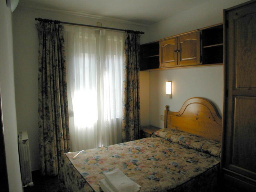 ホテル Gabarre ブロト 部屋 写真